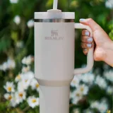 Stanley Quencher 1.18 L Krem Pipetli Termos Bardak Stanley Quencher 1.18 L Krem Pipetli Termos Bardak