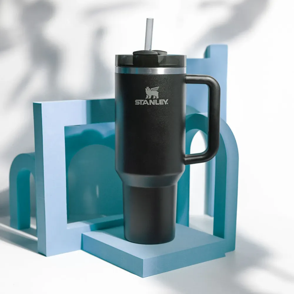 Stanley Quencher 1.18 lt Pipetli Termos Bardak Stanley Quencher 1.18 lt Pipetli Termos Bardak