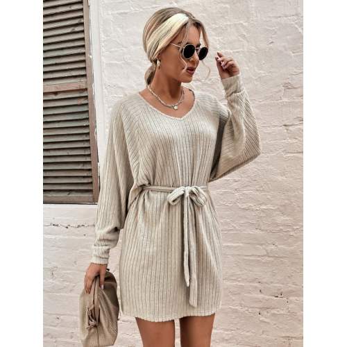 Kadın Uzun Kollu Fitilli şardonlu Detay Buklet Kuşaklı Yumoş Elbise Kadın Uzun Kollu Fitilli şardonlu Detay Buklet Kuşaklı Yumoş Elbise