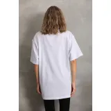 Unisex Taş Desenli Oversize T-Shirt - Beyaz