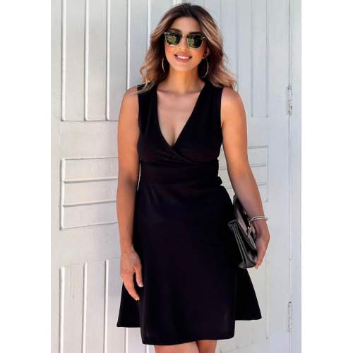 Kadın Kalın Askılı Kruvaze Yaka Eteği Volanlı Krep Elbise Kadın Kalın Askılı Kruvaze Yaka Eteği Volanlı Krep Elbise