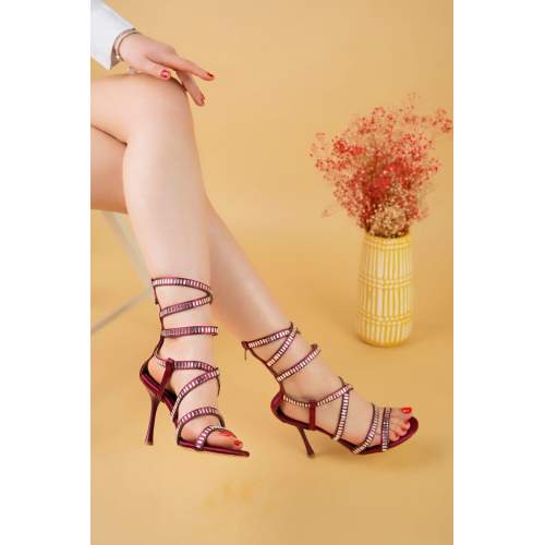 Bordo Saten Topuklu Ayakkabı Bordo Saten Topuklu Ayakkabı