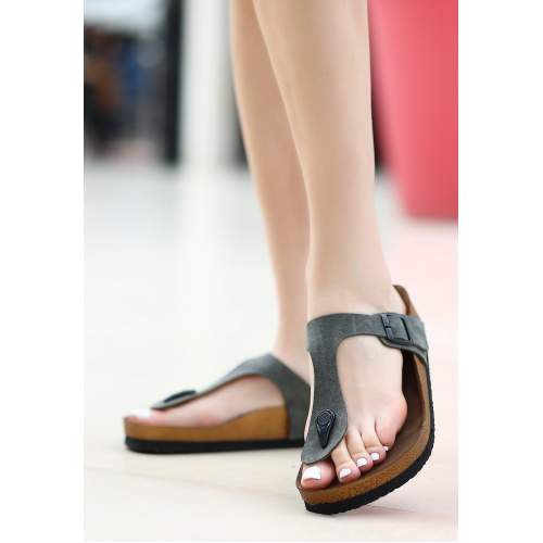 Haki Yeşil Nubuk Parmak Arası Terlik Haki Yeşil Nubuk Parmak Arası Terlik