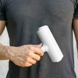 Hazneli Tüy Toplama Rulosu Evcil Hayvan - Elbise Kıl Tüy Toplayıcı - Tarak Hediyeli Hazneli Tüy Toplama Rulosu Evcil Hayvan - Elbise Kıl Tüy Toplayıcı - Tarak Hediyeli