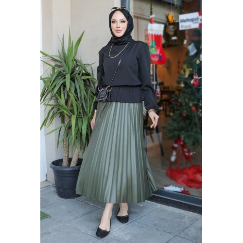 Zarif Ve Modern Pileli Parlak Krep Gizli Lastikli Haki Etek Zarif Ve Modern Pileli Parlak Krep Gizli Lastikli Haki Etek