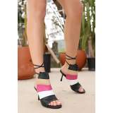 Siyah Cilt Renkli Topuklu Ayakkabı