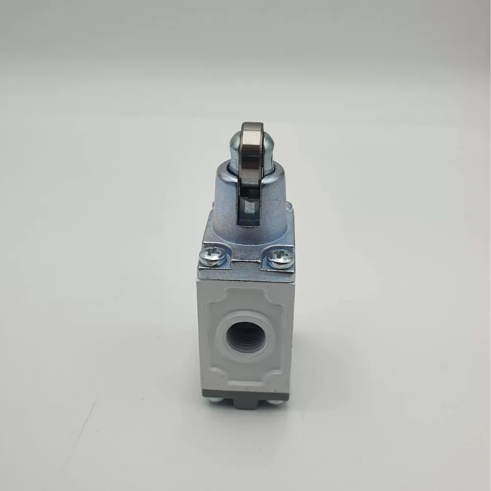 1/4 3/2 BİLYA SİVİŞLİ PNÖMATİK VALF (Lisinya)