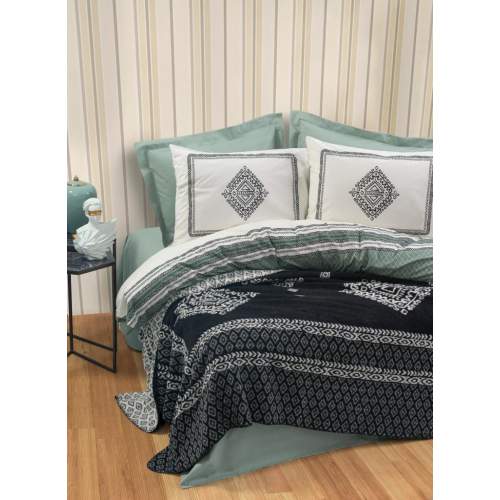 Çift Kişilik Battaniyeli Nevresim Takımı Hardy Yeşil Çift Kişilik Battaniyeli Nevresim Takımı Hardy Yeşil