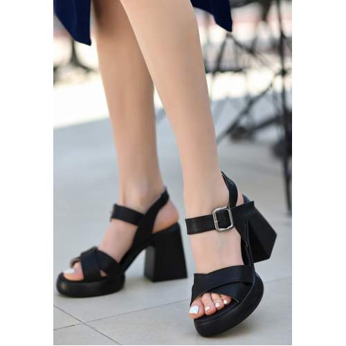 Jaina Siyah Cilt Topuklu Sandalet Jaina Siyah Cilt Topuklu Sandalet