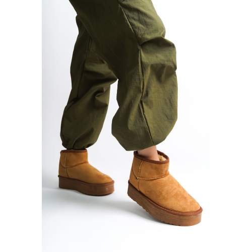 Lisinya948 Bağcıksız Düz ve Kalın Taban İçi Kürklü Kısa Süet Kadın Bot TT Taba Lisinya948 Bağcıksız Düz ve Kalın Taban İçi Kürklü Kısa Süet Kadın Bot TT Taba