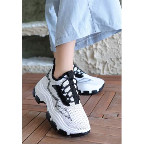 Beyaz Triko Bağcıklı Spor Ayakkabı Beyaz Triko Bağcıklı Spor Ayakkabı