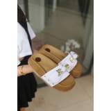 Beyaz Saten Ayıcıklı Terlik