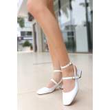 Beyaz Rugan Topuklu Ayakkabı